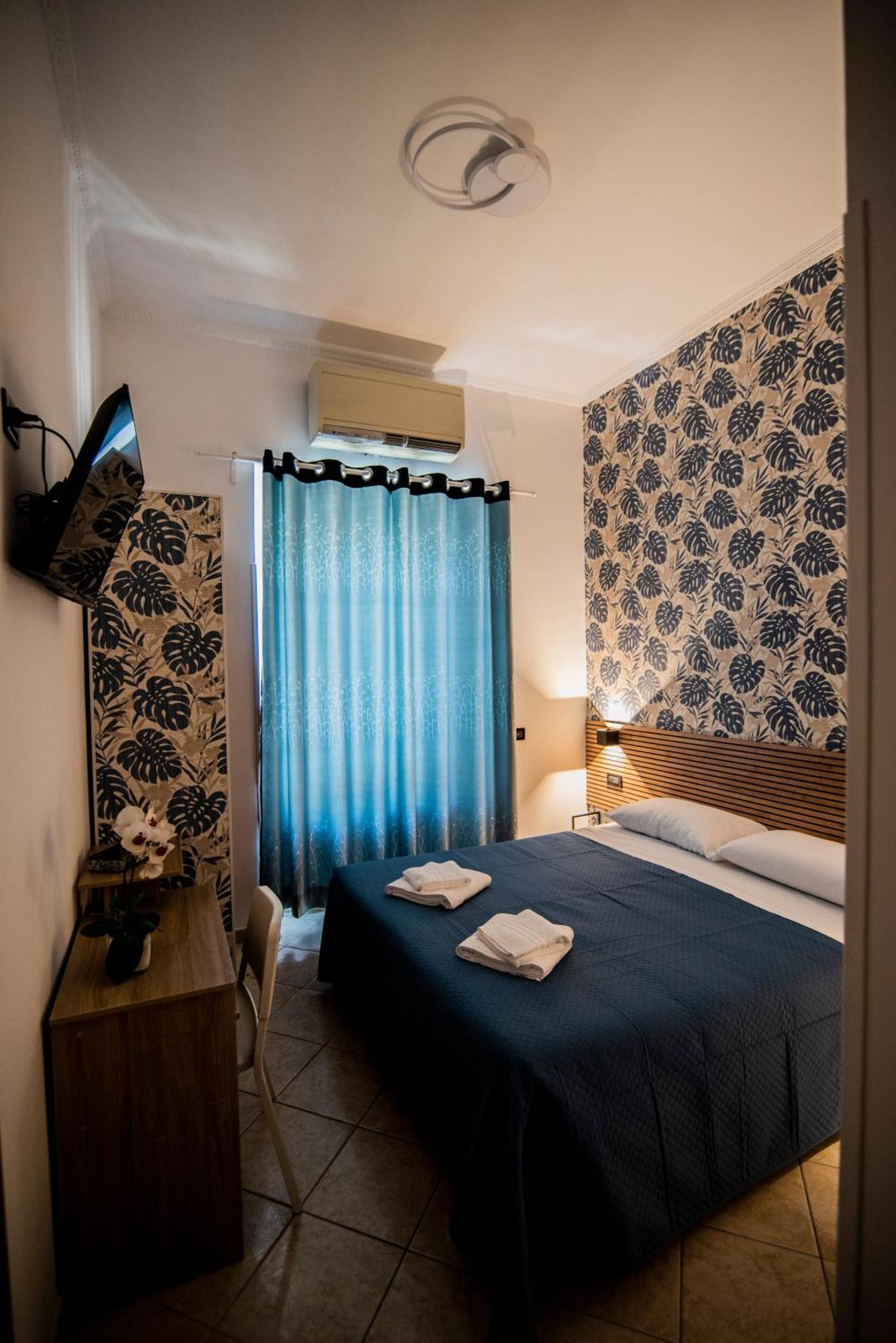 Hotel Dell'Urbe Roma Esterno foto