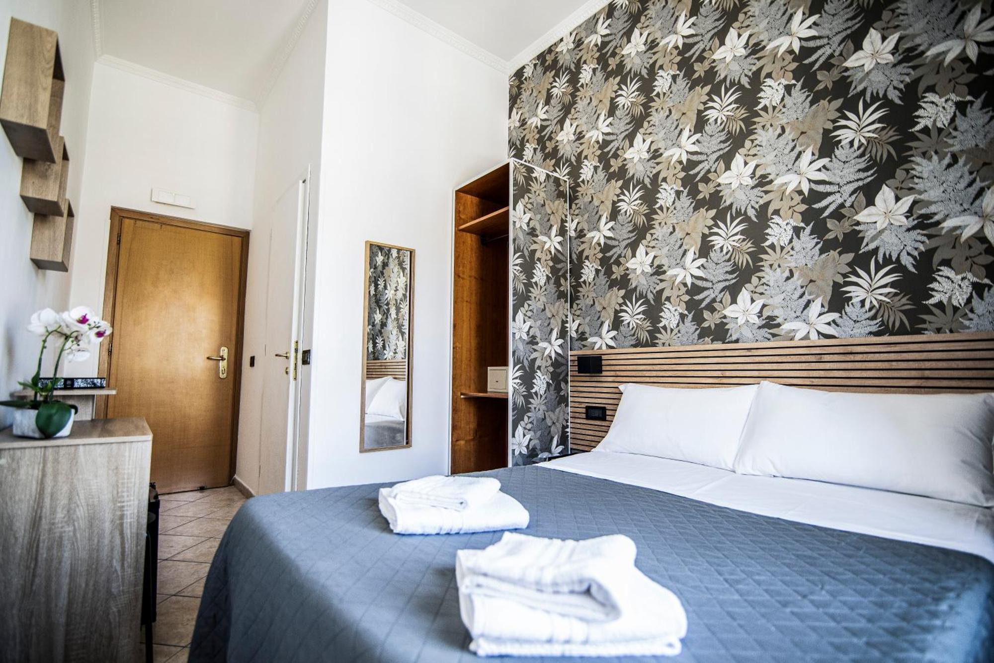 Hotel Dell'Urbe Roma Esterno foto