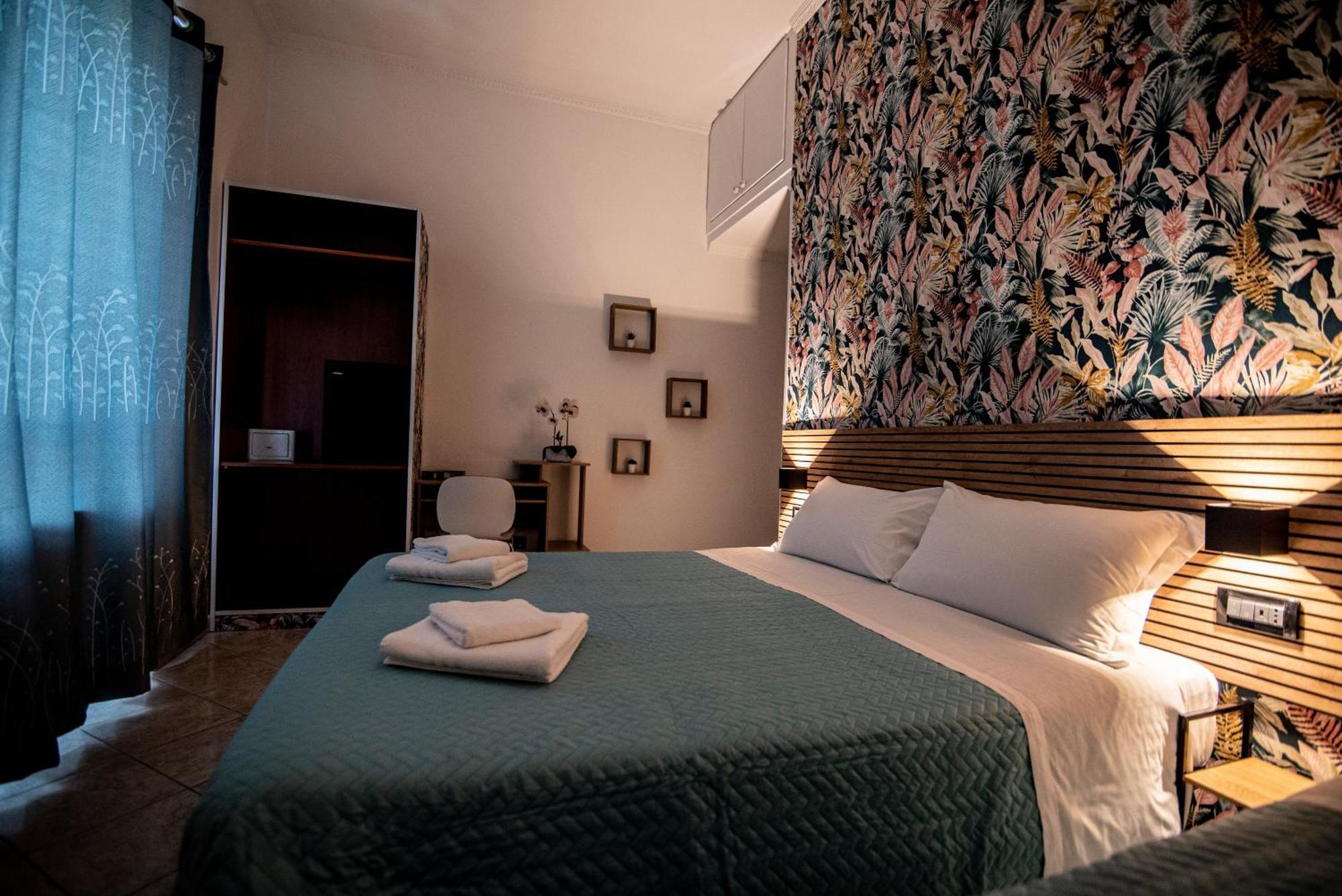 Hotel Dell'Urbe Roma Esterno foto